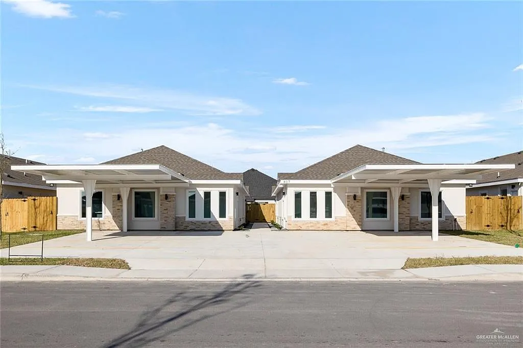 3 bed, 2.0 bath, 1050 sqft, $1,200 — Photo 1