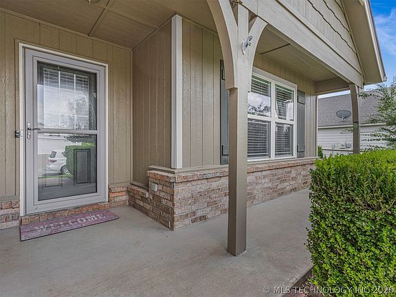 2nd image of 10919 N 117th East Ave