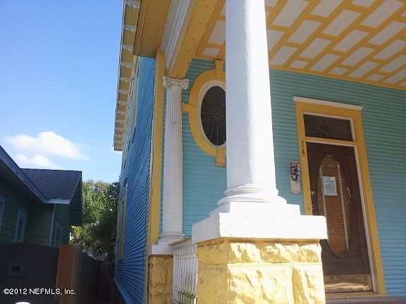 3rd image of 1449 Pearl Street N