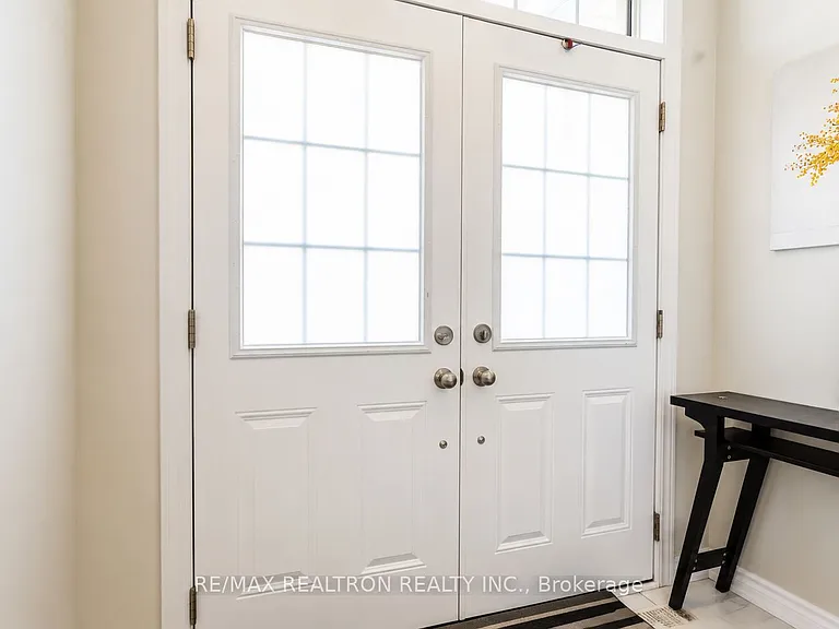21 Prudhoe Ter — Photo 3