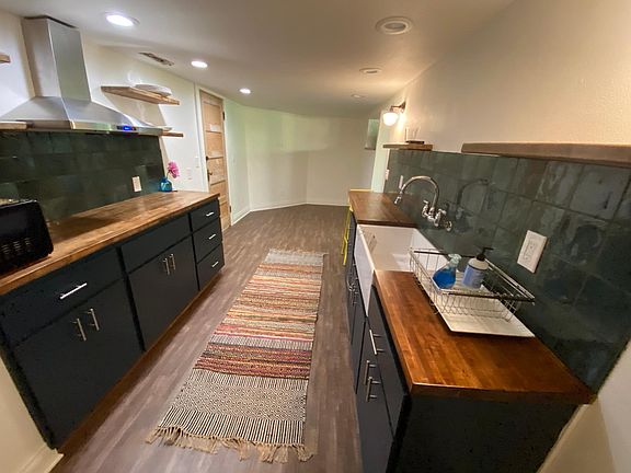 Kitchen with office area (or eat in nook)