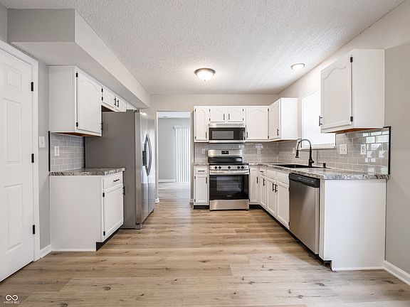 5th image of 10824 Orchard Valley Way