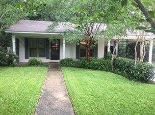 207 Tensaw Ave, Fairhope, AL 36532