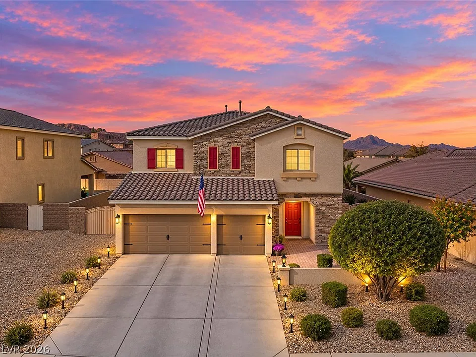 1696 Moss Canyon Ave