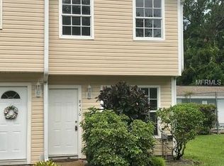 8436 J R Manor Dr, Tampa, FL 33634