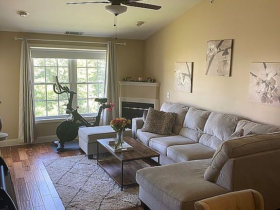 2nd image of 14 Crestview Cir Unit 162