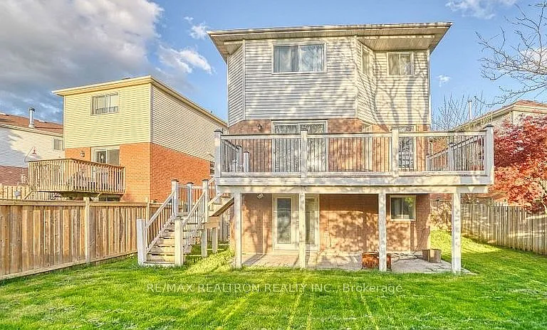 90 Oke Rd #MAIN FLOOR — Photo 30