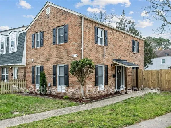 623 Red Horse Ln, Virginia Beach, VA 23462