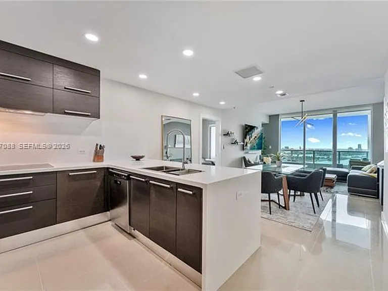 900 Biscayne Blvd #3109 — Photo 10