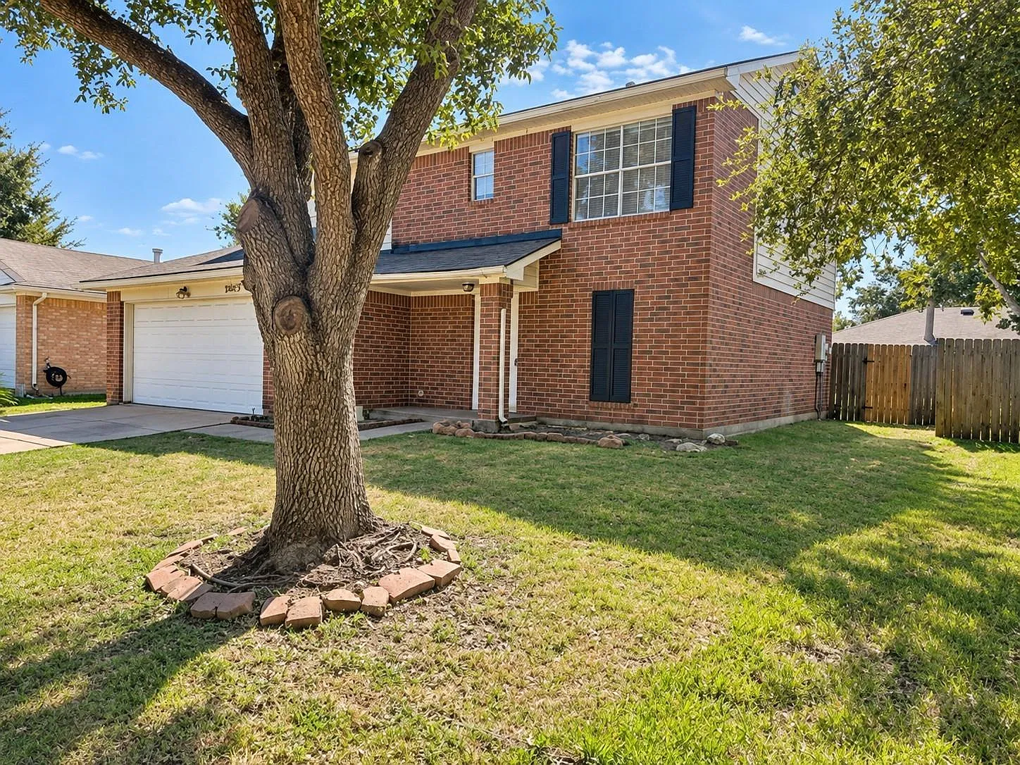 3 bed, 2.5 bath, 1596 sqft, $1,850 — Photo 2