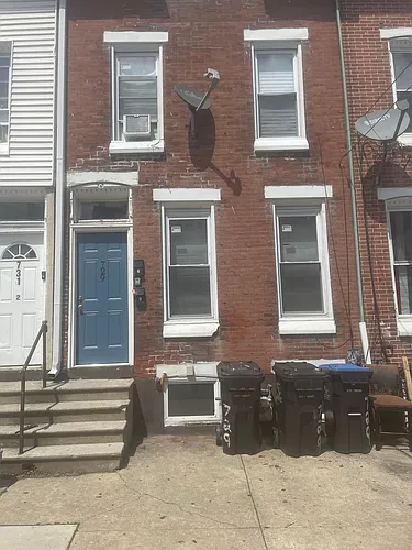 729 W Lafayette St Photo 1