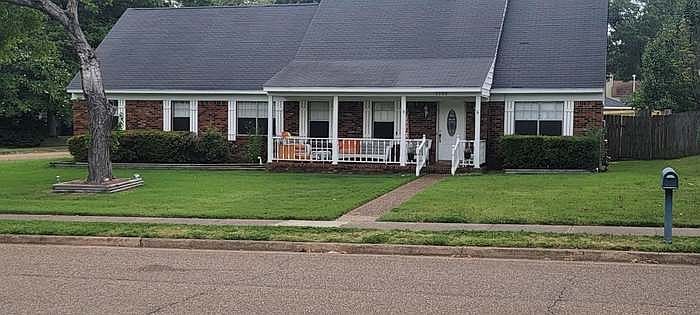 1st image of 5740 Montpelier Dr