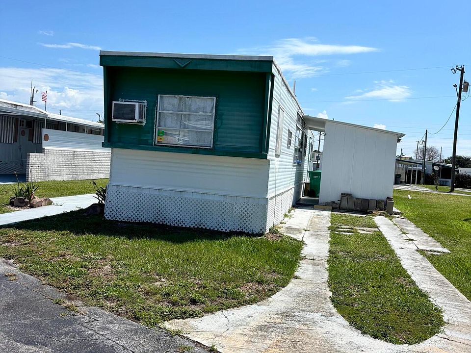 2nd image of 2023 St Lucie Boulevard #125