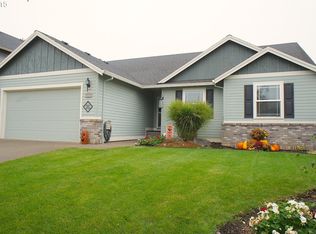 3778 10th St, Hubbard, OR 97032