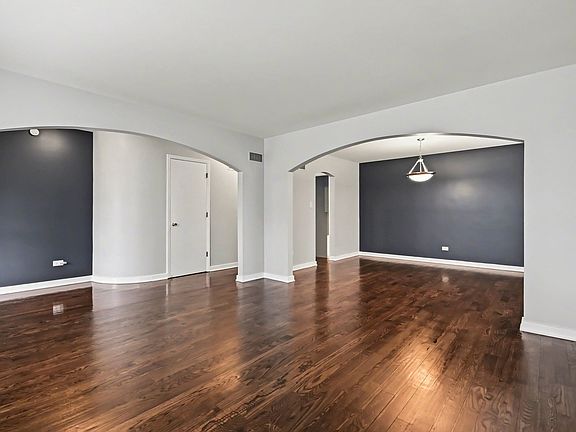 4th image of 1452 Concord Ave