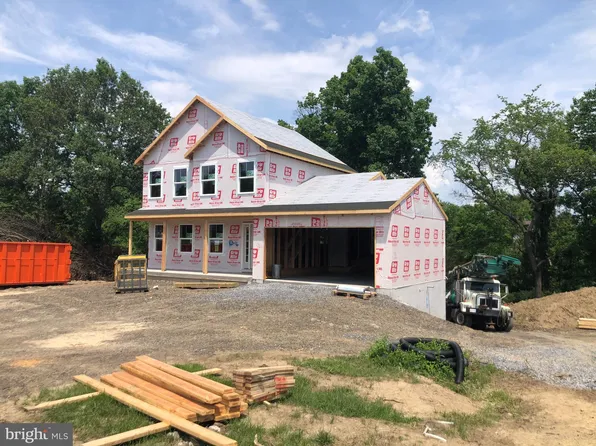 Percy Ave, Chambersburg, PA 17202