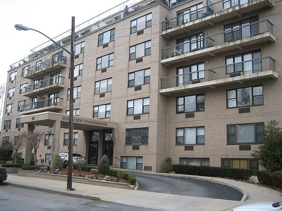 2nd image of 175 Zoe St APT 5K