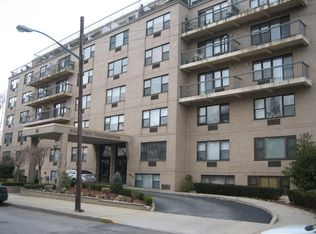 135 Zoe St, Staten Island, NY 10305
