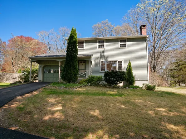 576 New London Road, Groton, CT 06355