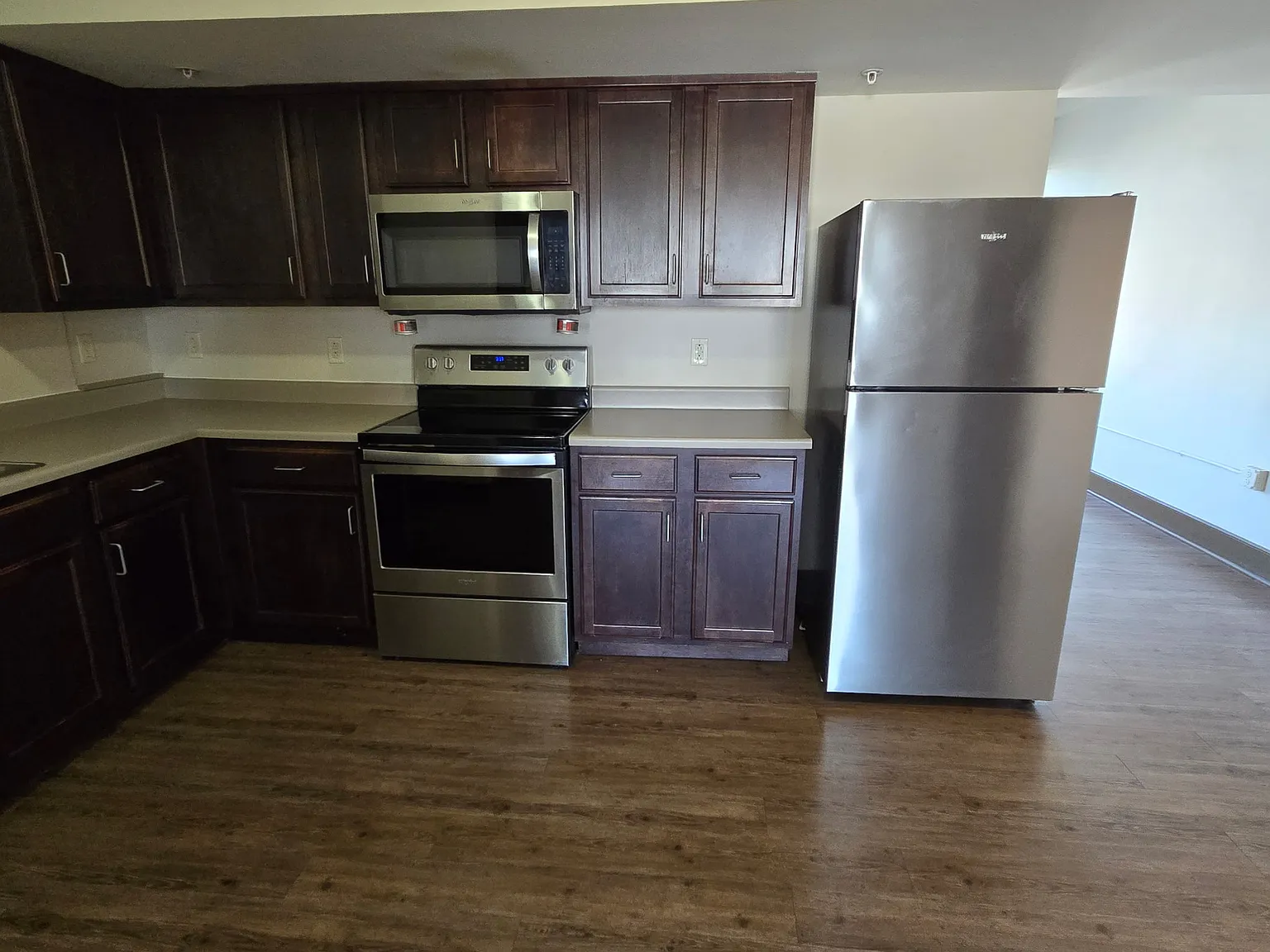 107 W Canadian Ave — Photo 3