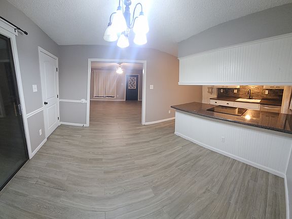 4th image of 6206 Skylight Dr