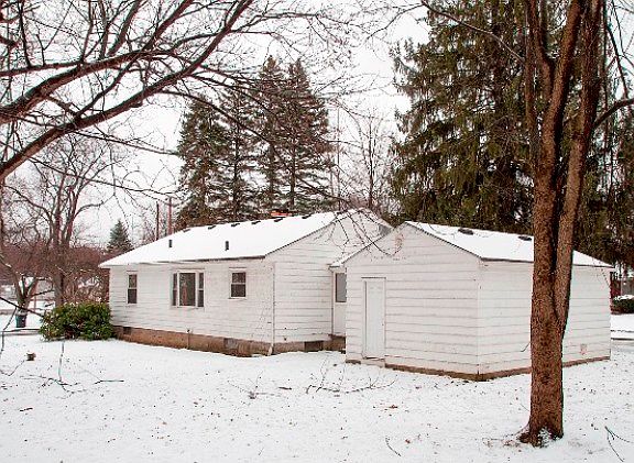 3rd image of 1235 Tioga Ave