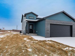 838 1st Ave, Horace, ND 58047