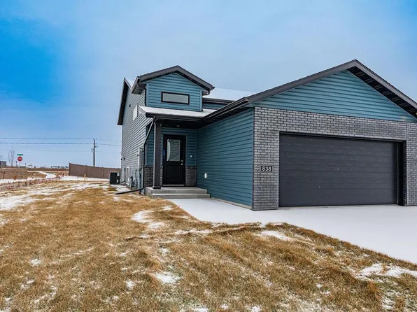 838 1st Ave, Horace, ND 58047