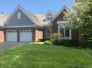 195 S Danbury Ct, Lake Forest, IL
