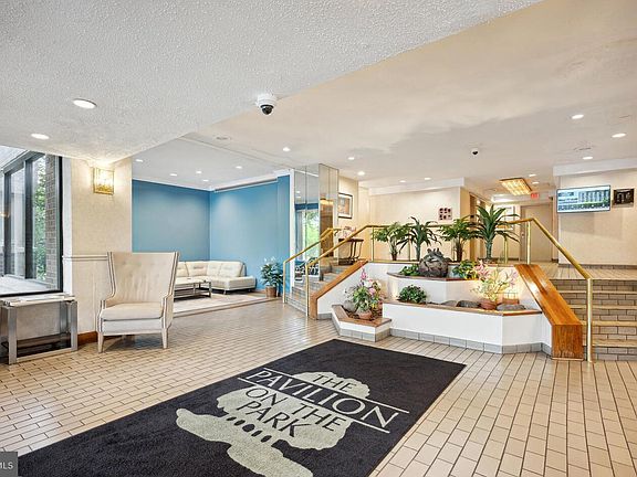2nd image of 5340 Holmes Run Pkwy #14003