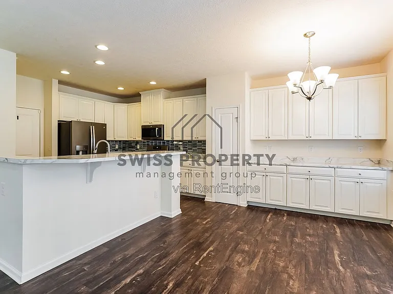 3865 Gabrielle Dr — Photo 4