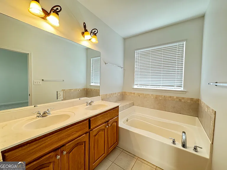 212 Turnbridge Cir — Photo 28