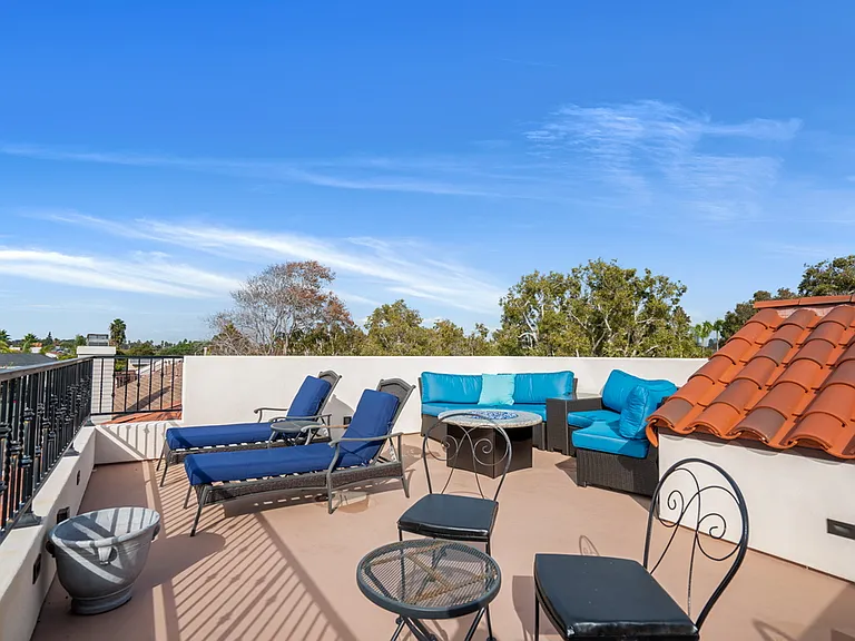 1010 Pine St — Photo 47
