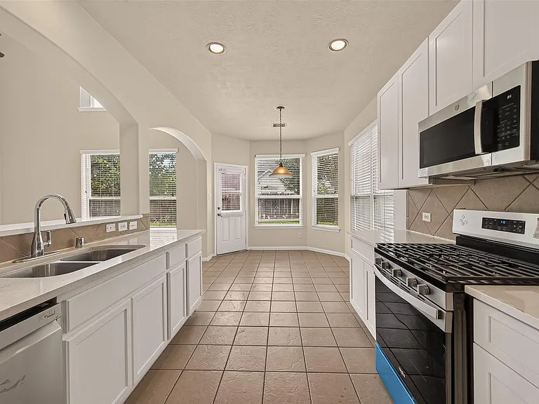 3519 Lilac Ranch Dr — Photo 17