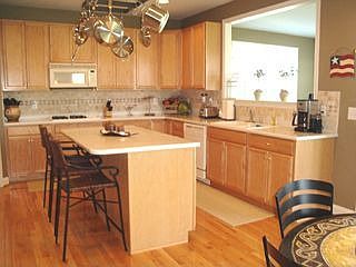 Large Gourmet Kitchen with Corian 