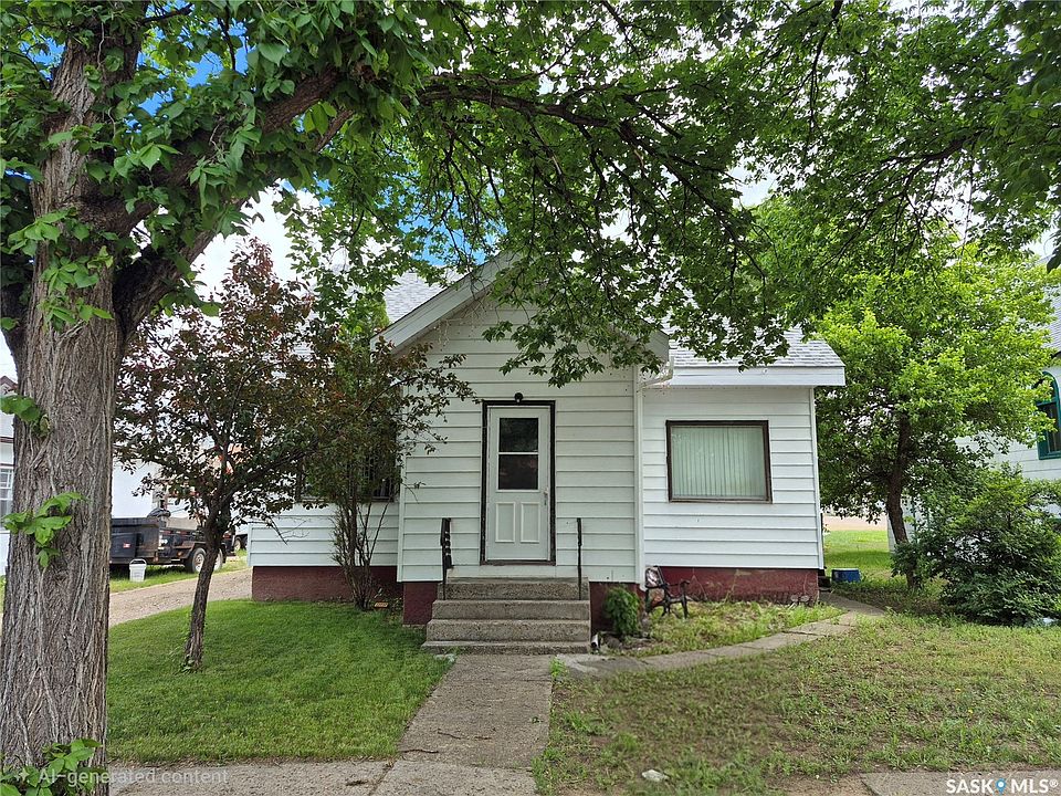 1st image of 133 1st Street W