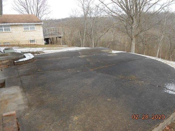 5th image of 108 Dawn Dr