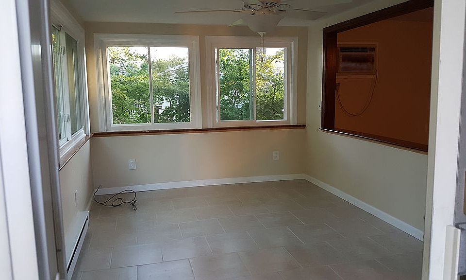 Entrance from deck-Sunroom