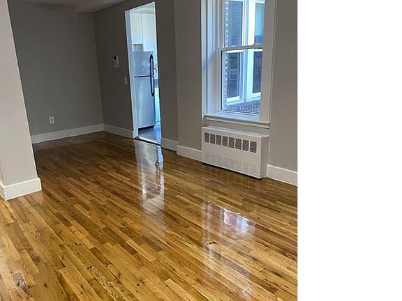 5th image of 726 E 218th St #2A
