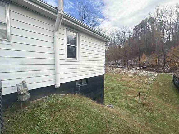 5th image of 848 39th St