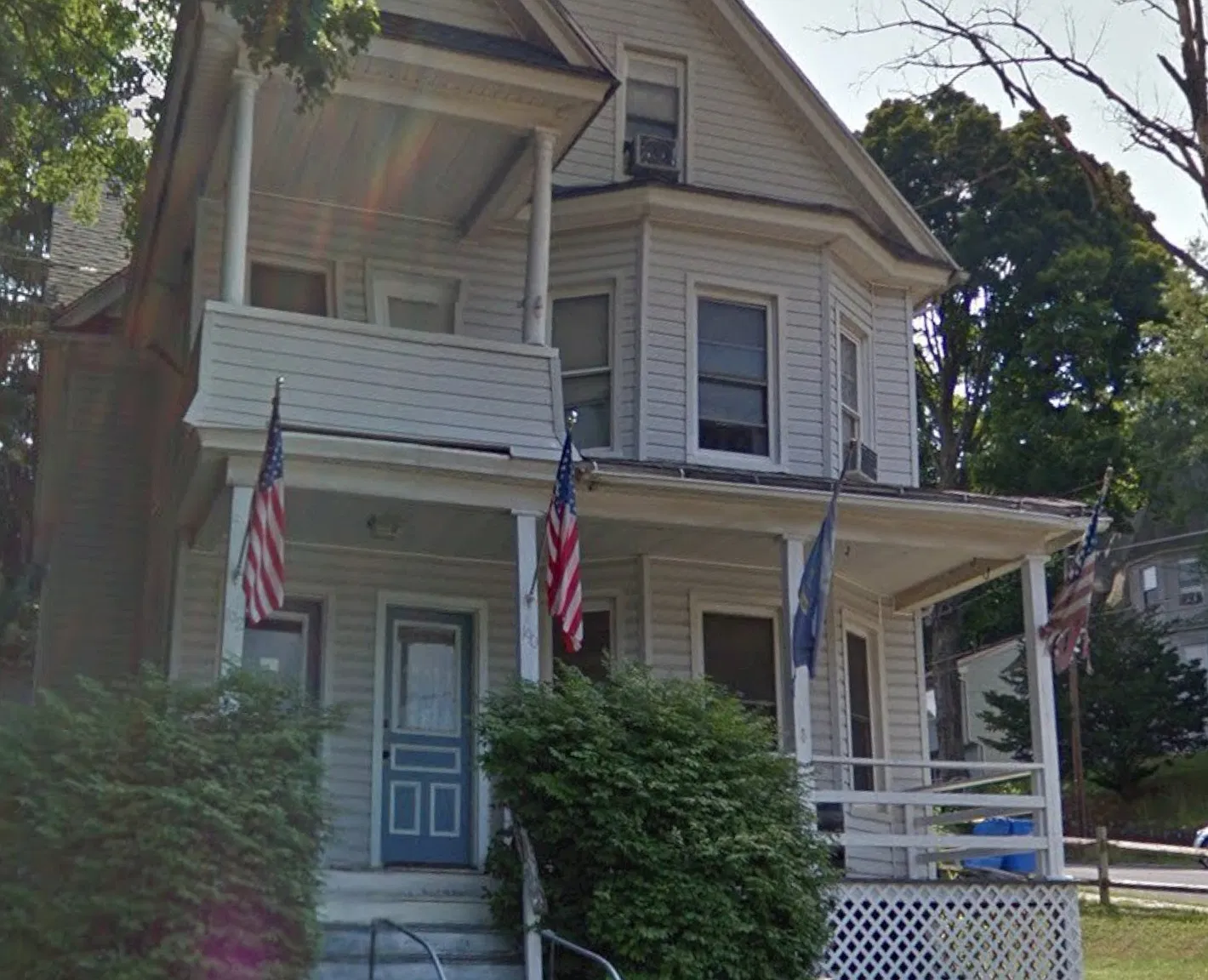 2 bed, 700 sqft, $1,100 — Photo 1