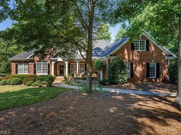 17 Fairwoods Dr, Durham, NC 27712