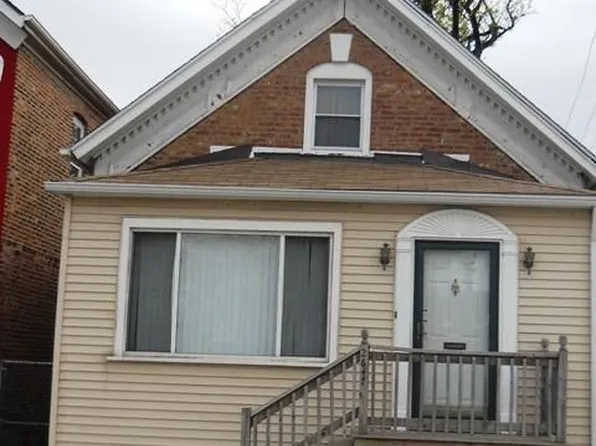 2647 W Gladys Ave, Chicago, IL 60612