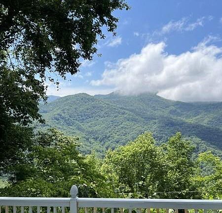 5th image of 889 Big Ridge Rd