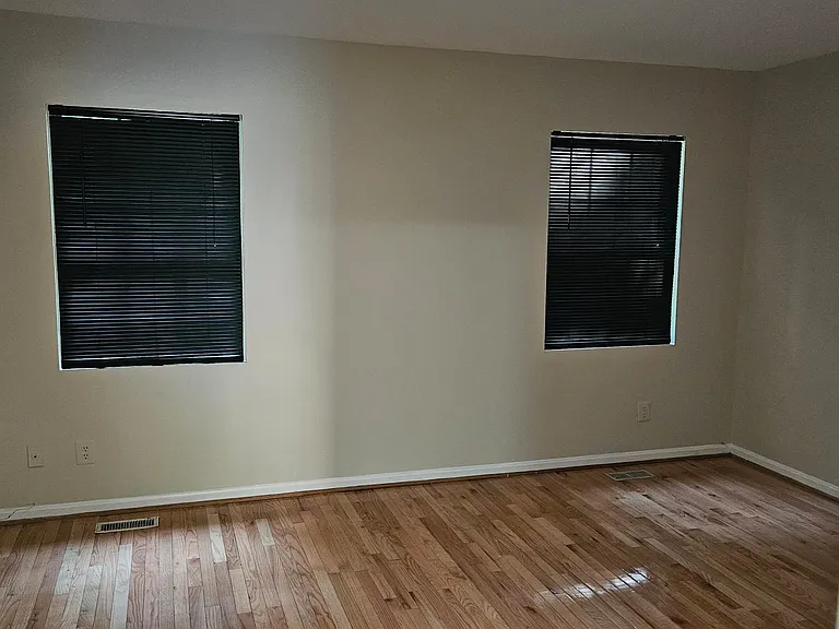 9034 Pickwick Village Ter — Photo 4