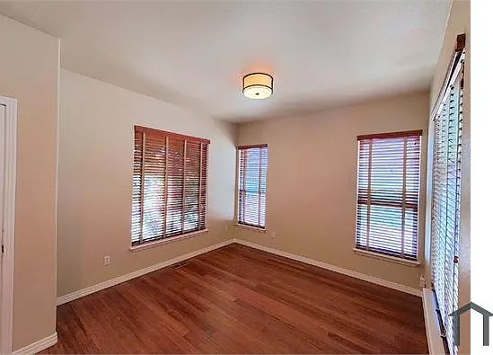 8742 Stony Creek Dr — Photo 2