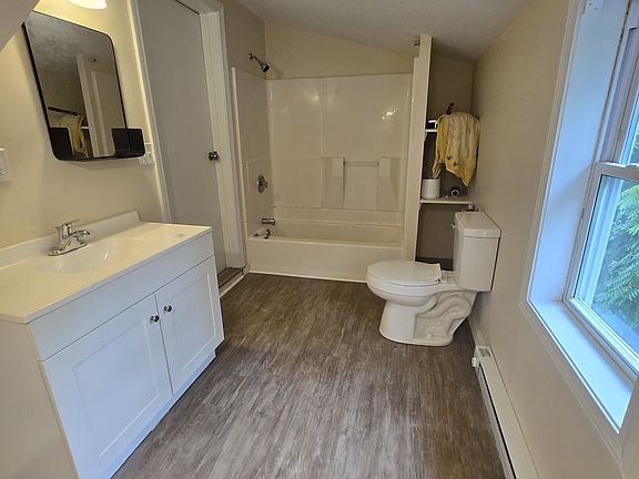 5th image of 44 Margerie St #C