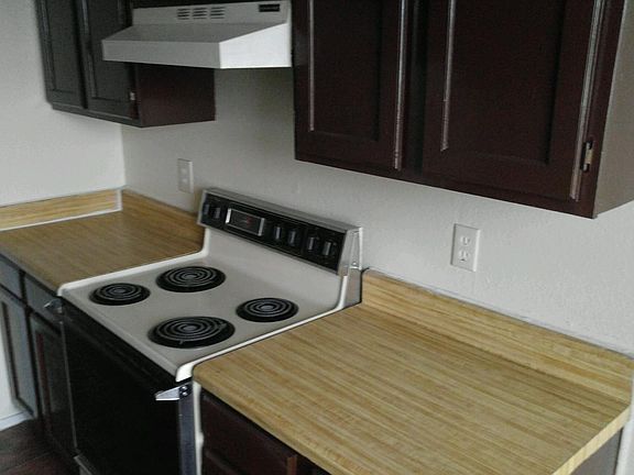 5th image of 815 Woodland Ct