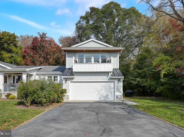 301 Central Ave #B, Cape May, NJ 08204
