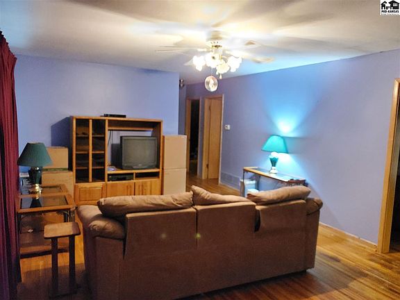 2nd image of 307 W 27th Ave